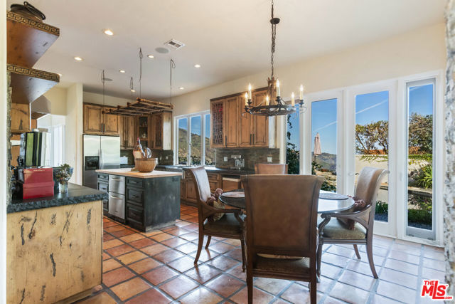 23407 W Copacabana Street, Malibu CA: https://media.crmls.org/mediaz/127e3719-7506-4ad6-abaf-e0d4a2b0be7c.jpg