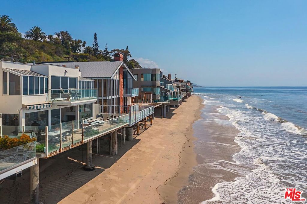 A Malibu Work of Art