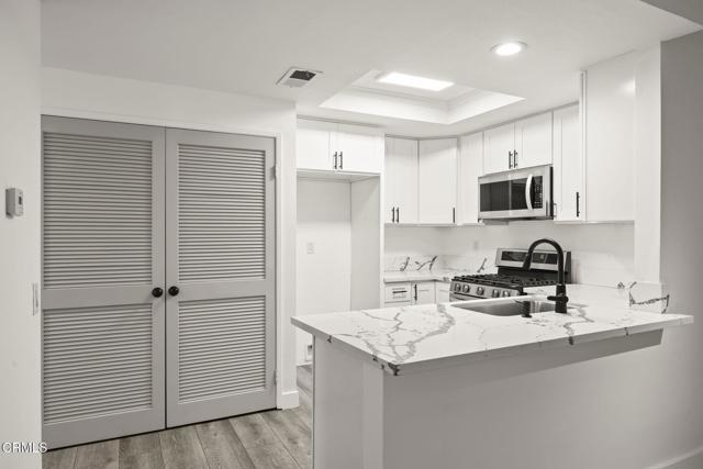 Detail Gallery Image 12 of 27 For 2065 Blackberry Cir, Oxnard,  CA 93036 - 1 Beds | 1 Baths