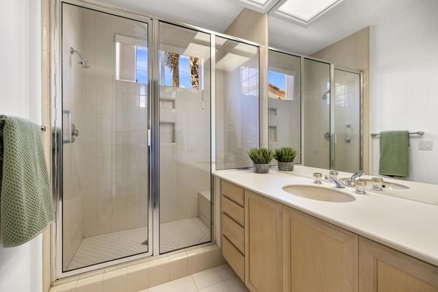 479 Desert Holly Drive, Palm Desert, CA 92211