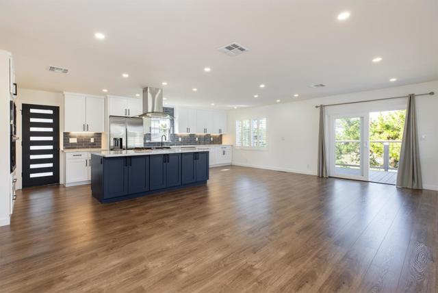 2395 Delaware, Santa Cruz CA: https://media.crmls.org/mediaz/128400b5-dc5b-4033-aa28-788d503cdf0e.jpg