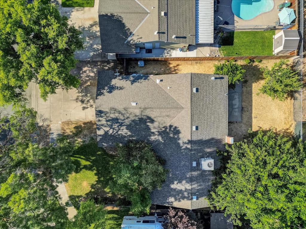 https://media.crmls.org/mediaz/1284e372-c4c8-4af0-b42b-3fcf6493504d.jpg?preset=X-Large