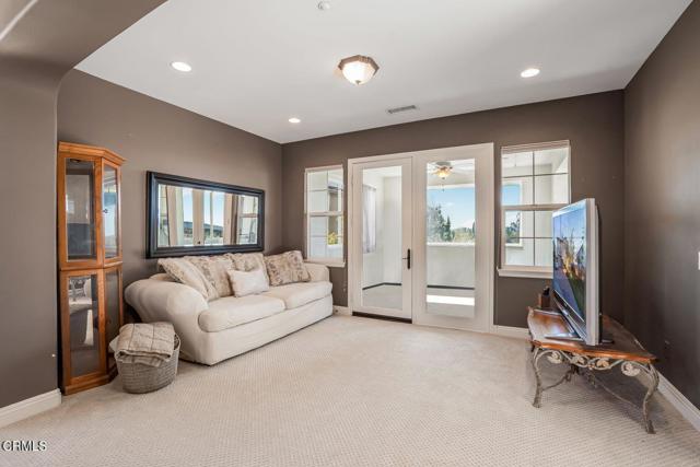 Detail Gallery Image 17 of 55 For 3447 Sentinel Ct, Simi Valley,  CA 93065 - 5 Beds | 4/1 Baths