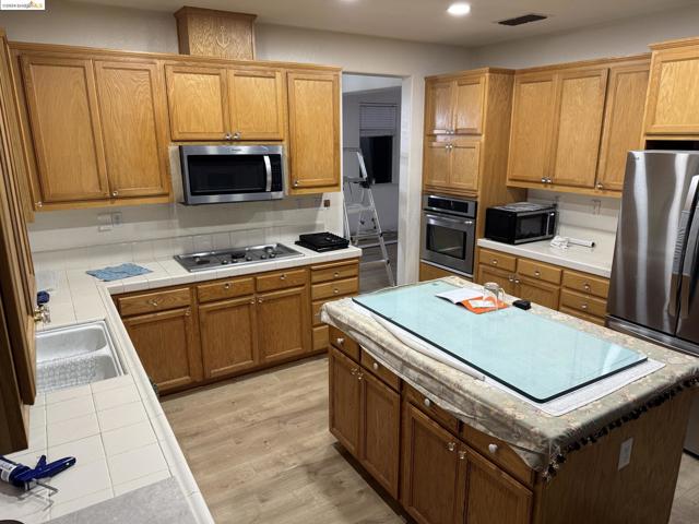 Image 22 of 52 For 6237 Ravenna Way
