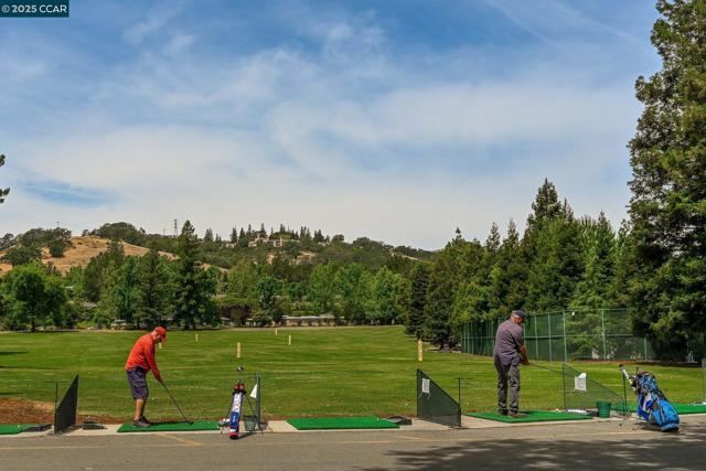 3622 Terra Granada Dr, Walnut Creek CA: https://media.crmls.org/mediaz/12873f46-2ffe-4ab7-838a-78e3ab2d637a.jpg