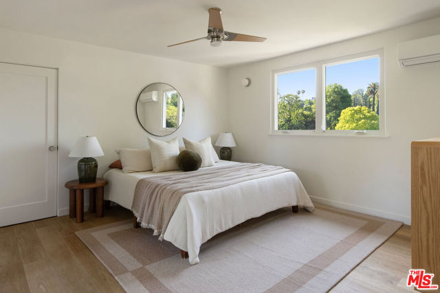 2374 Edgewater Terrace, Los Angeles CA: https://media.crmls.org/mediaz/12891a6f-3193-4d66-9951-39789d8bc318.jpg