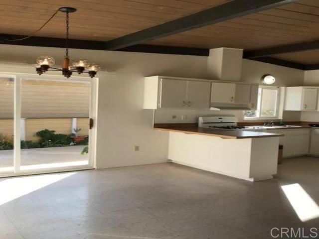 Image 2 of 11 For 1600 Seacoast Drive B