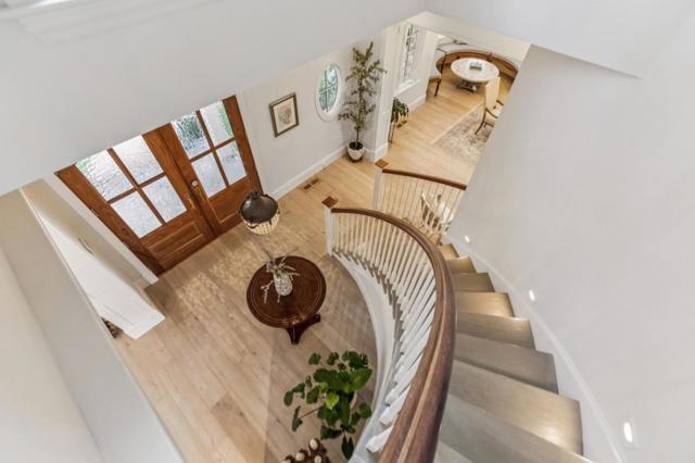 17930 Vineland Avenue, Monte Sereno CA: https://media.crmls.org/mediaz/128992ea-a897-4f49-acb7-b48af1fa798c.jpg