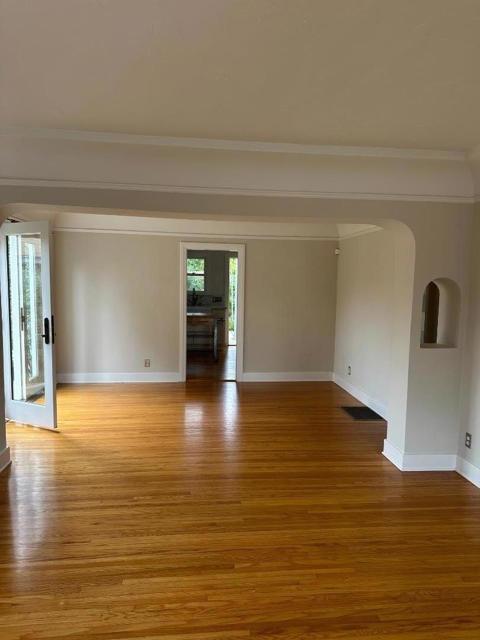 3860 Minerva Avenue, Los Angeles CA: https://media.crmls.org/mediaz/128a06b6-d68b-4a79-a4ef-b047fb8eb034.jpg