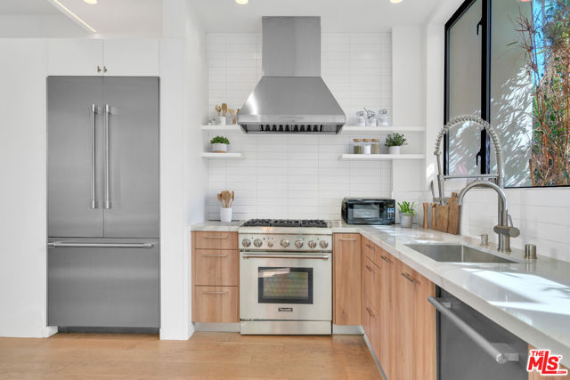 1447 1/4 N Martel Avenue, Los Angeles CA: https://media.crmls.org/mediaz/128af7a2-e817-4853-b54c-cc855e4018e9.jpg
