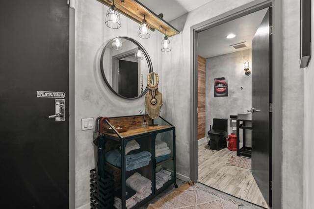 350 11Th Avenue, San Diego CA: https://media.crmls.org/mediaz/128b548f-e6aa-4bff-8801-9b8b5aaa6bab.jpg