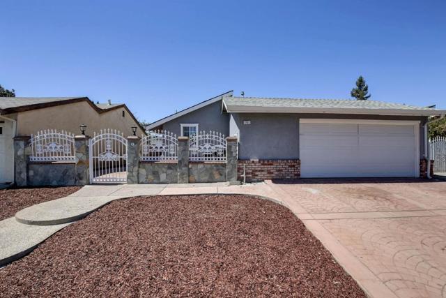 1165 Camano Court, San Jose CA: https://media.crmls.org/mediaz/128d99e2-938f-4850-8f34-7f7f3a167624.jpg