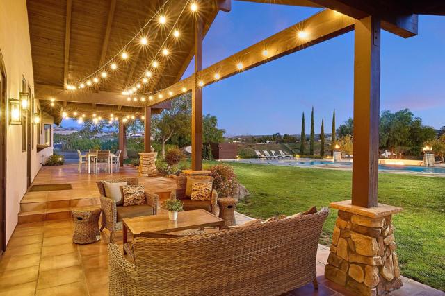 38408 Mesa Rd, Temecula CA: https://media.crmls.org/mediaz/128e5684-bdb1-4f2e-a8e3-313615a83eed.jpg