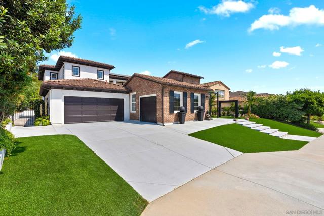 1120 Championship Rd, Oceanside CA: https://media.crmls.org/mediaz/1290d4fc-b5be-48c1-b9a9-f8f58dec9f0c.jpg