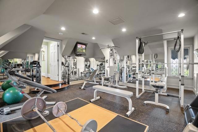 12359 Farr Ranch Road, Saratoga CA: https://media.crmls.org/mediaz/1290ed8b-ffc2-4678-ad7e-d568b6641c4c.jpg