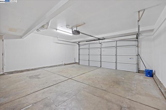 1218 Locust Dr, Vallejo CA: https://media.crmls.org/mediaz/12911ec4-ef04-4f83-9420-ae9751be1996.jpg