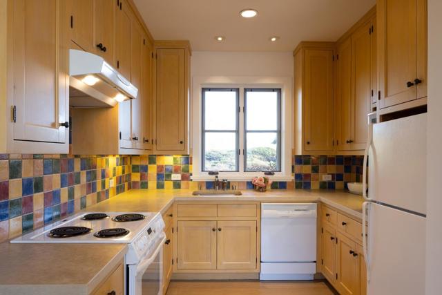 Image 16 of 21 For 2 Touche