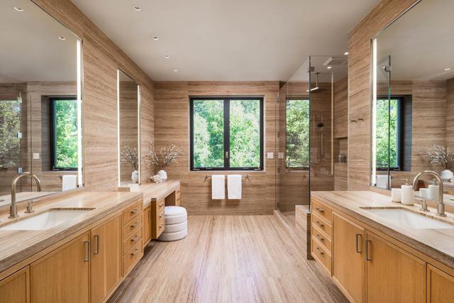 130 New Place Road, Hillsborough CA: https://media.crmls.org/mediaz/12924442-36d3-40f2-b64e-99cc03d361ba.jpg