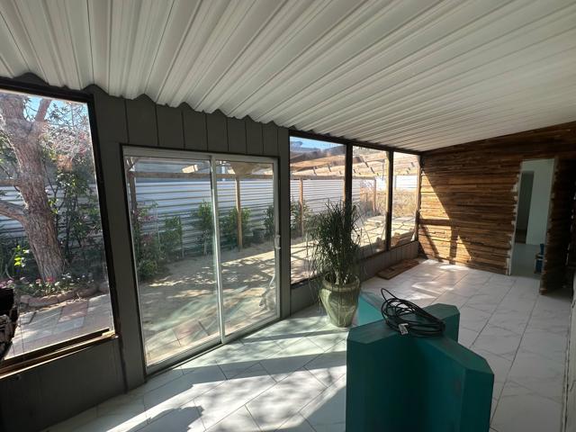 15 Lazy B Drive, Palm Desert CA: https://media.crmls.org/mediaz/1292480a-4c22-4c0c-af5c-9045b14214a2.jpg