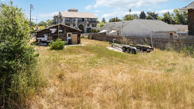 719 Darwin Street, Santa Cruz CA: https://media.crmls.org/mediaz/1292ea6b-f4fb-4d5a-8de7-1ec22e6cab17.jpg