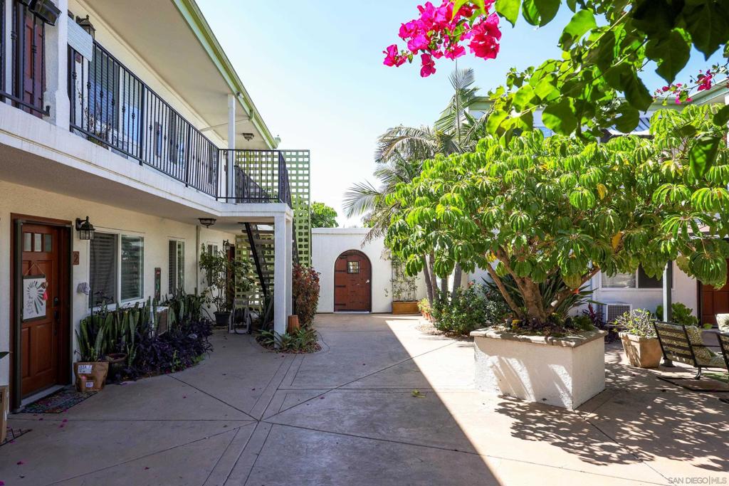 4425 50th St. - photo 3