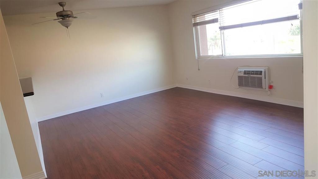6120 Decena Dr #105