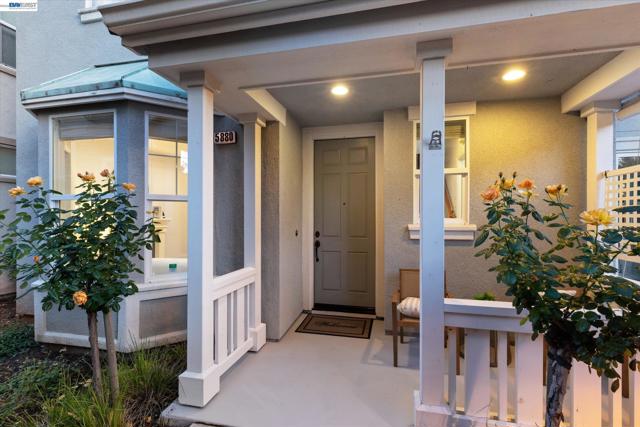 5880 Hillbrook Pl, Dublin CA: https://media.crmls.org/mediaz/1294e411-eef3-415d-8a54-6a566ca05e37.jpg