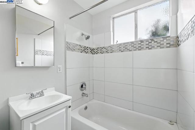 1677 Johnson St, San Leandro CA: https://media.crmls.org/mediaz/1294e810-1b99-4afc-8fb8-56869b8b3ba7.jpg