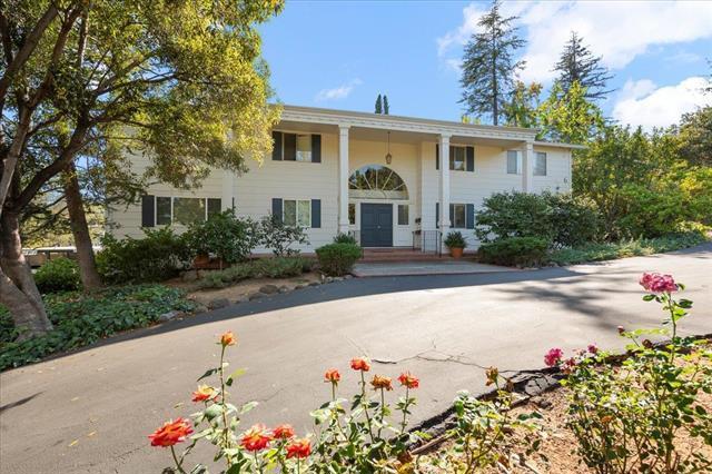 600 Pennsylvania Avenue, Los Gatos CA: https://media.crmls.org/mediaz/12950263-3684-4db1-a230-438885c11ef7.jpg