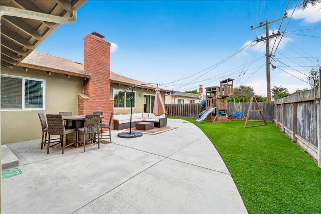 877 San Simeon Drive, Salinas CA: https://media.crmls.org/mediaz/12953f63-7c66-4a0c-a4e3-e80282d46bd5.jpg