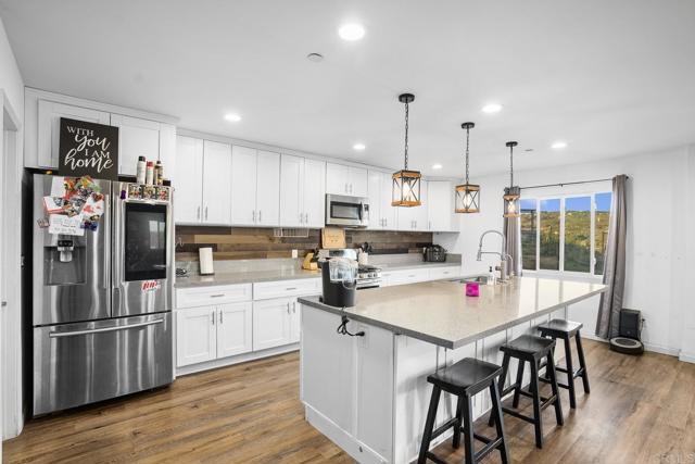 Detail Gallery Image 3 of 53 For 20591 Sycamore Springs Rd, Jamul,  CA 91935 - 5 Beds | 3 Baths