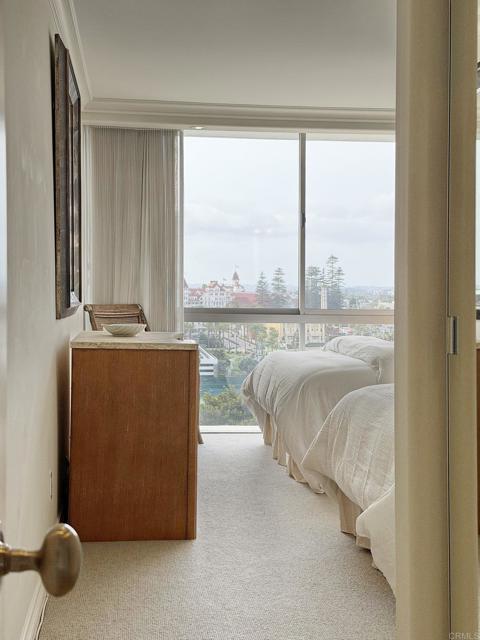 Detail Gallery Image 12 of 54 For 1770 Avenida Del Mundo #809,  Coronado,  CA 92118 - 3 Beds | 3 Baths