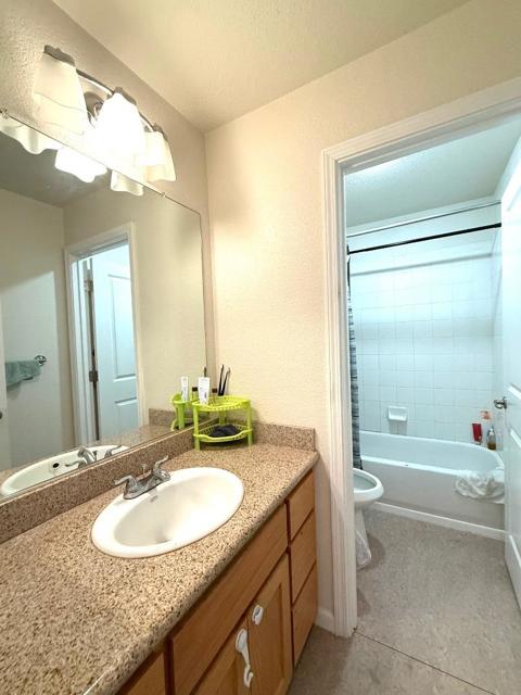 188 Caroline Lane, Gilroy CA: https://media.crmls.org/mediaz/12974547-7d5a-4333-9ff8-63a7147d94c3.jpg
