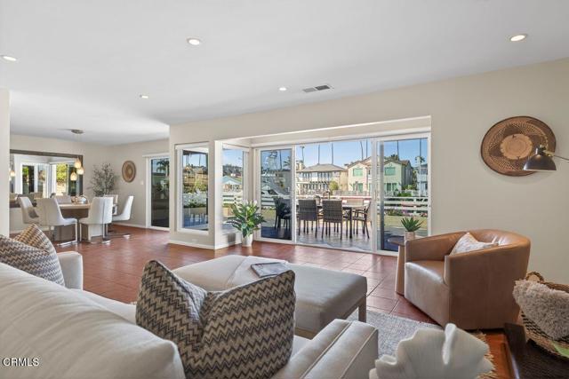 Detail Gallery Image 20 of 76 For 2941 Surfrider Ave, Ventura,  CA 93001 - 5 Beds | 3 Baths