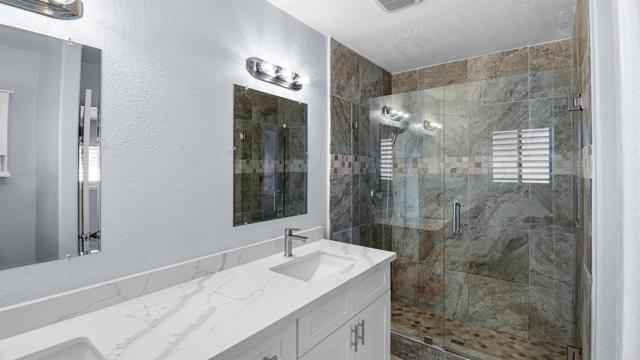 190 Bautista Court, Oceanside CA: https://media.crmls.org/mediaz/12987906-1b28-44c9-b6e2-95c19b0cee0f.jpg