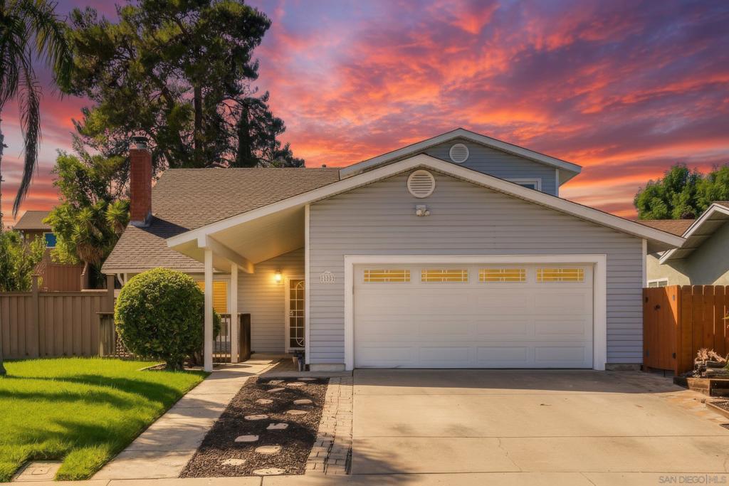 15589 Paseo Jenghiz