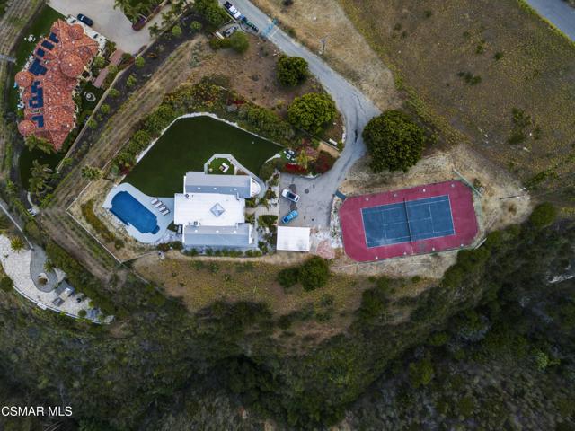 31505 Pacific Coast Highway, Malibu CA: https://media.crmls.org/mediaz/1299408c-f591-4d22-9424-e0f632f01466.jpg