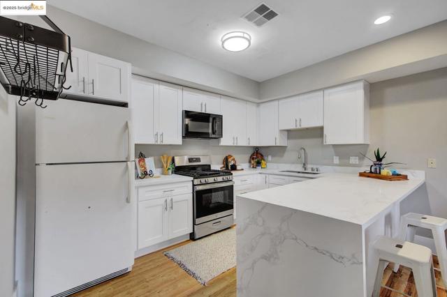 Image 9 of 39 For 1095 67th St