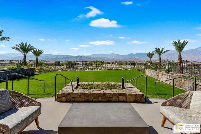 17 Cork Tree, Rancho Mirage CA: https://media.crmls.org/mediaz/12997c6e-be94-4e17-9317-da7bd361eb94.jpg