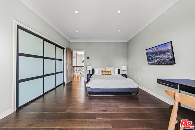 Drew Fenton | 3170 KINGS Court Los Angeles CA | MLS: 7365327 Drew Fenton | 3170 KINGS Court Los Angeles CA | MLS: 7365327