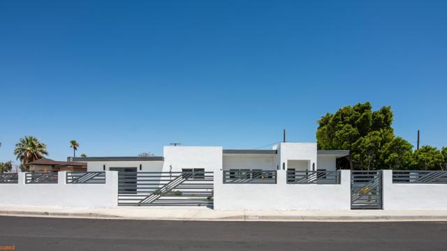 567 W Sunview Avenue, Palm Springs CA: https://media.crmls.org/mediaz/1299a628-1e89-4b7d-8f4d-3a1c7cb80f6e.jpg
