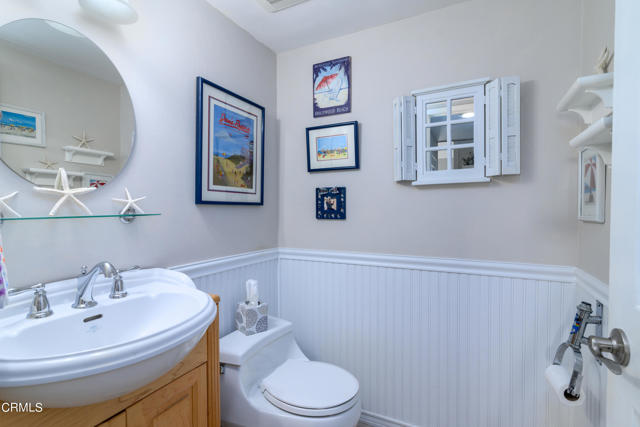 Detail Gallery Image 14 of 31 For 3205 Harbor Bld, Oxnard,  CA 93035 - 3 Beds | 2/1 Baths