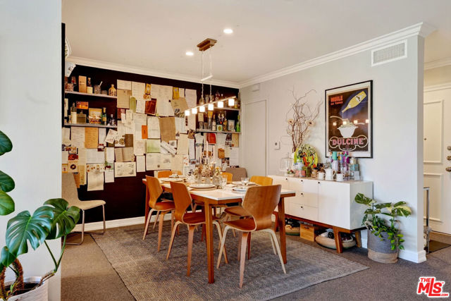 1 Bed Home for Sale in Los Angeles, California