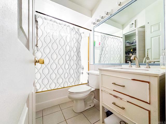 Detail Gallery Image 17 of 29 For 2444 El Sereno Way, Vista,  CA 92083 - 4 Beds | 2 Baths