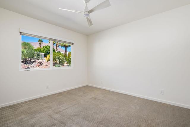 2360 N Palermo Drive, Palm Springs CA: https://media.crmls.org/mediaz/129a4ad1-9eb5-4b65-97cd-850f55a5b162.jpg