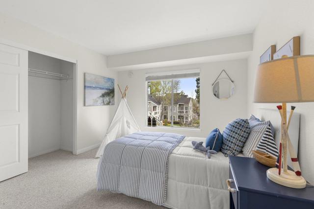 873 Boardwalk Place,  CA: https://media.crmls.org/mediaz/129a59af-5a1b-437a-9572-2c960cd5c333.jpg