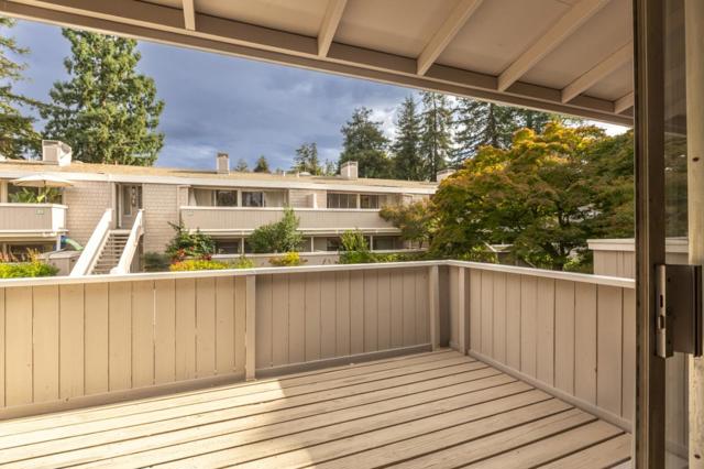 500 W Middlefield Road, Mountain View CA: https://media.crmls.org/mediaz/129b0d87-cb25-4d9a-a8a8-aed837af3b59.jpg