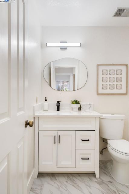 44930 Lynx Dr, Fremont CA: https://media.crmls.org/mediaz/129ba7e3-9aaf-4b6e-976d-07a4a2c86e69.jpg