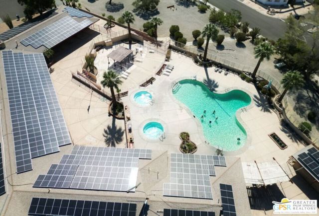 69490 Parkside Drive, Desert Hot Springs CA: https://media.crmls.org/mediaz/129d1fb0-18fb-4a83-8ece-829d307af471.jpg