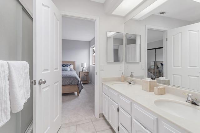 2100 Winged Foot Road, Half Moon Bay CA: https://media.crmls.org/mediaz/129dedd1-4dcd-4137-94a1-51c81d3a7b87.jpg